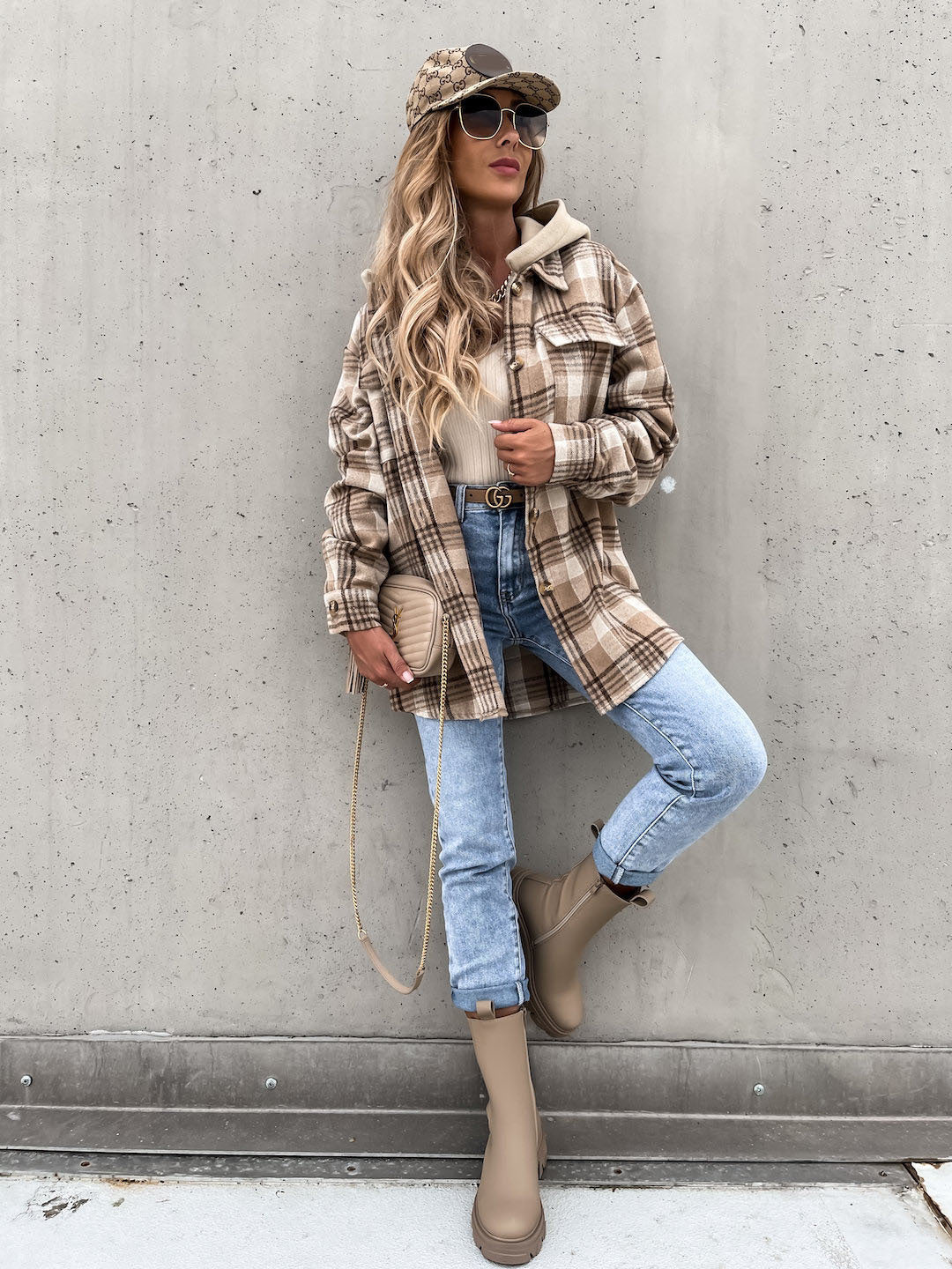 Women's Woolen Jacket Autumn Fashion Plaid Hooded Coat With Detachable hood And Pockets Design Shacket Outerwear Winter Fashion